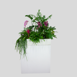 Groendecoratie in plantenbak wit + white heaven wand